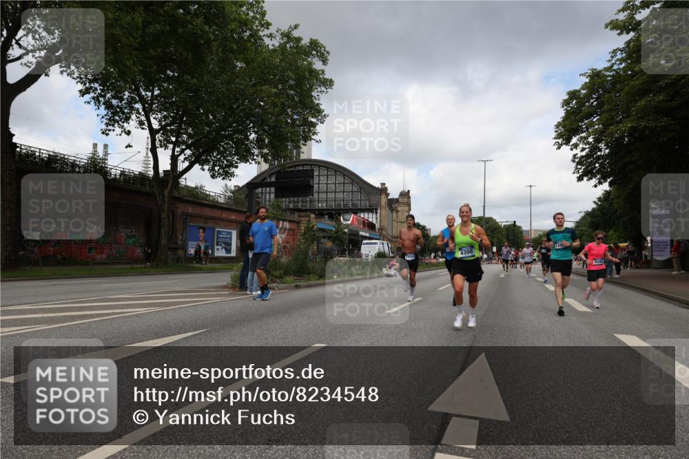 29.06.2025 - hella hamburg halbmarathon Yannick Fuchs http://msf.ph/oto/8234548 29.06.2025 10:34:25 20KM 1358, 1975, 2044, 2573, 2972, 3547, 3626, 4381, 4398, 4565, 4766, 4888, 5752, 6149, 8319, 8346, 8574, 8933, 9116, 9540, 11284, 11714, 11806, 12046, 12091, 12372, 13190, 14077, 14272, 14699, 15421, 15435, 15828, 17425, 17668, 17792, 17916, 17973, 18013, 18154, 18803 meine-sportfotos.de