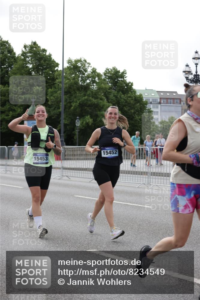 29.06.2025 - hella hamburg halbmarathon Jannik Wohlers http://msf.ph/oto/8234549 29.06.2025 10:28:32 Lombardsbrücke 1518, 1557, 1869, 3717, 4161, 4362, 4834, 4982, 5167, 5249, 5250, 7169, 10068, 12099, 12442, 14205, 15143, 15452, 15453 meine-sportfotos.de
