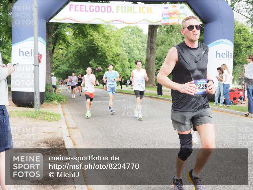 29.06.2025 - hella hamburg halbmarathon MichiJ http://msf.ph/oto/8234770 29.06.2025 10:26:57 Zwischen KM18-KM19 1042, 2262, 2296, 4148, 5248, 6684, 7229, 11952, 14274, 14992, 15888, 17722, 18276, 18529 meine-sportfotos.de
