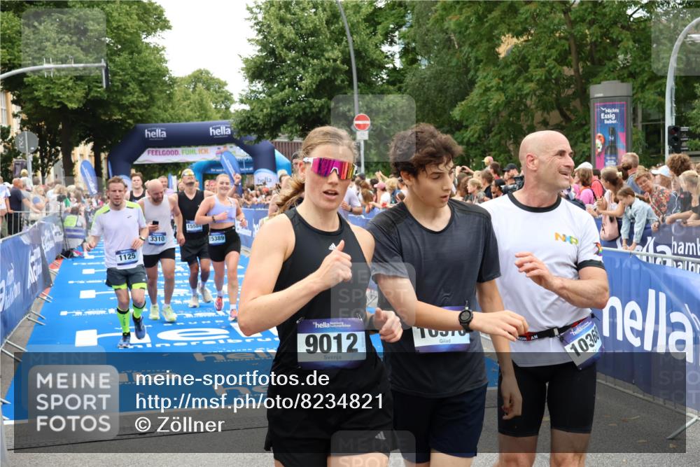 29.06.2025 - hella hamburg halbmarathon Zöllner http://msf.ph/oto/8234821 29.06.2025 10:54:46 Ziel 1125, 1496, 2029, 2561, 3310, 6587, 7478, 8449, 9227, 10044, 12186, 12489, 13147, 14239, 15389, 15408, 15584, 17231, 17765, 19000 meine-sportfotos.de
