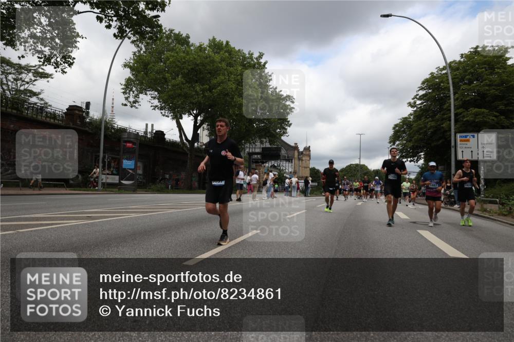 29.06.2025 - hella hamburg halbmarathon Yannick Fuchs http://msf.ph/oto/8234861 29.06.2025 10:47:03 20KM 1258, 1482, 1683, 2074, 2208, 2346, 2910, 3059, 3334, 3399, 3999, 4065, 4419, 4587, 4726, 5077, 5607, 5907, 6198, 6897, 7232, 7383, 7509, 8273, 8361, 8587, 8651, 8955, 9065, 9163, 9537, 10529, 10724, 11217, 11588, 11589, 11604, 11689, 11992, 12155, 12482, 12875, 12910, 14805, 15430, 15681, 15980, 16467, 17710, 18249, 18720, 18901, 19208, 19244 meine-sportfotos.de