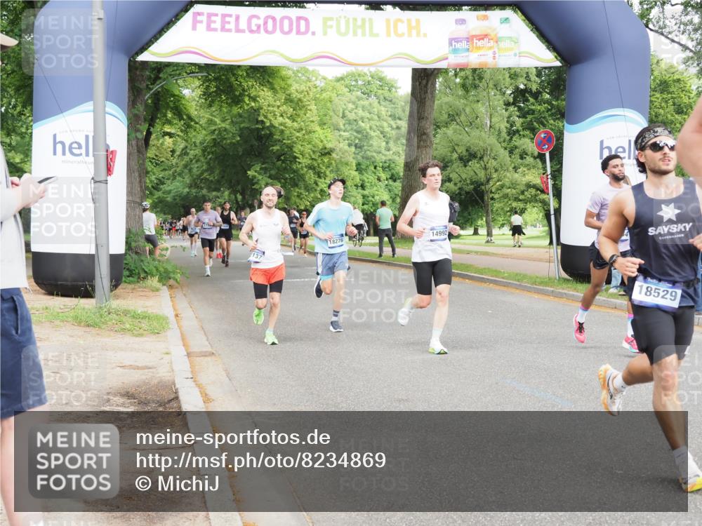 29.06.2025 - hella hamburg halbmarathon MichiJ http://msf.ph/oto/8234869 29.06.2025 10:26:57 Zwischen KM18-KM19 1042, 2262, 2296, 4148, 5248, 6684, 7229, 11952, 14274, 14992, 15888, 17722, 18276, 18529 meine-sportfotos.de