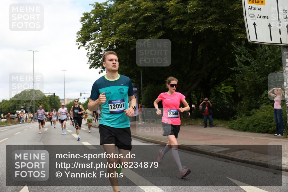 29.06.2025 - hella hamburg halbmarathon Yannick Fuchs http://msf.ph/oto/8234879 29.06.2025 10:34:27 20KM 1358, 1975, 2044, 2573, 2972, 3547, 3626, 4381, 4398, 4766, 4888, 5752, 6149, 6152, 7495, 7622, 8346, 8467, 8574, 8933, 9116, 9540, 11284, 11714, 11806, 12046, 12091, 12372, 13190, 14077, 14699, 15421, 15435, 15828, 17425, 17792, 17916, 17973, 18013, 18154 meine-sportfotos.de