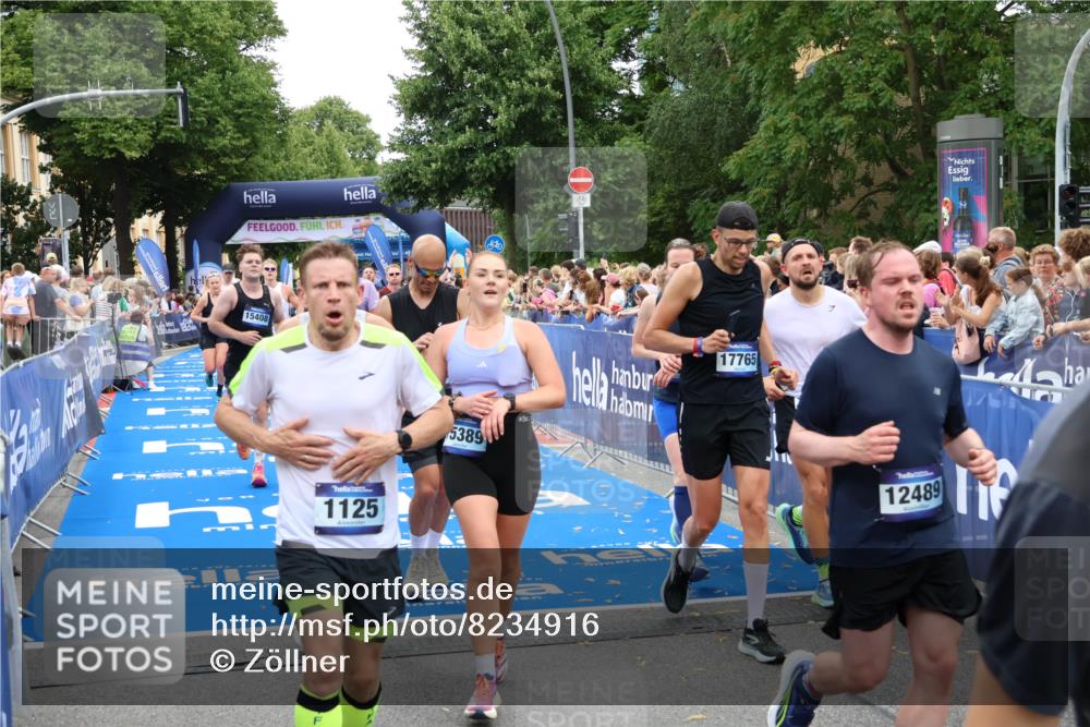 29.06.2025 - hella hamburg halbmarathon Zöllner http://msf.ph/oto/8234916 29.06.2025 10:54:48 Ziel 1125, 1496, 2029, 2561, 3310, 4231, 6587, 7478, 8449, 9227, 10044, 12186, 12489, 13147, 14239, 15389, 15408, 15584, 17231, 17765, 19000 meine-sportfotos.de