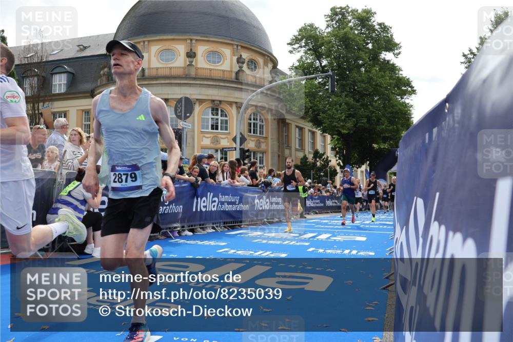29.06.2025 - hella hamburg halbmarathon Strokosch-Dieckow http://msf.ph/oto/8235039 29.06.2025 10:34:52 Ziel 1217, 1562, 2879, 4477, 6704, 7466, 8864, 12044, 12204, 12751, 14388, 14629, 14952, 15391, 15902, 15991, 16140, 16177, 16712, 17643, 18183, 18220, 18237, 18419, 18837 meine-sportfotos.de
