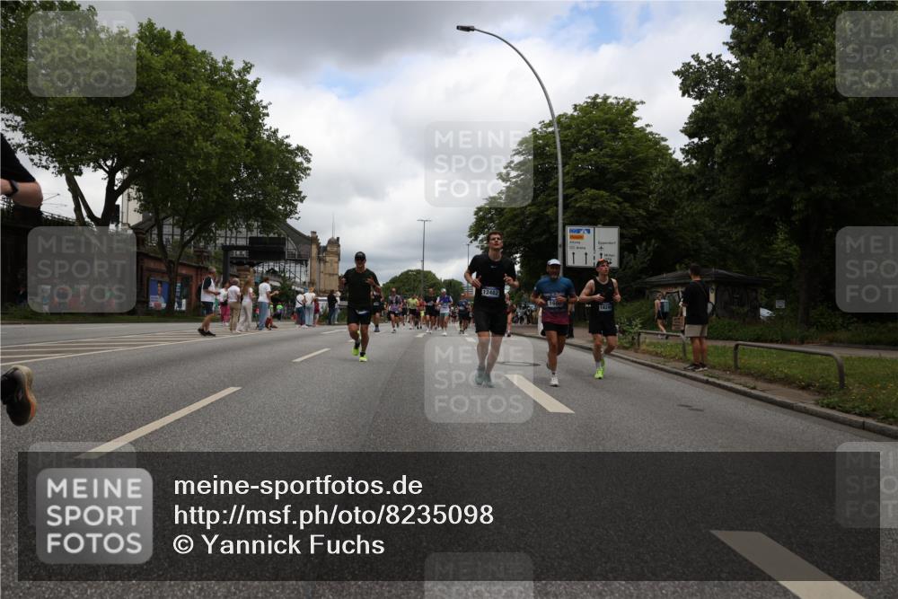 29.06.2025 - hella hamburg halbmarathon Yannick Fuchs http://msf.ph/oto/8235098 29.06.2025 10:47:04 20KM 1258, 1482, 1499, 1683, 2074, 2099, 2208, 2346, 2910, 3059, 3334, 3399, 3999, 4065, 4419, 4587, 4726, 5077, 5607, 5907, 6198, 6628, 6897, 7232, 7383, 7509, 8273, 8361, 8587, 8651, 8955, 9065, 9163, 9537, 10724, 11217, 11588, 11589, 11604, 11689, 11992, 12155, 12482, 12875, 12910, 14323, 14805, 15430, 15681, 15980, 16467, 16986, 17710, 18249, 18720, 18901, 19208, 19244 meine-sportfotos.de