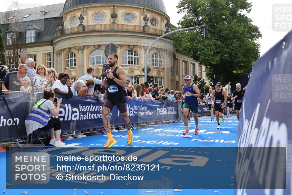 29.06.2025 - hella hamburg halbmarathon Strokosch-Dieckow http://msf.ph/oto/8235121 29.06.2025 10:34:53 Ziel 1217, 2879, 4477, 6704, 7466, 8864, 12044, 12204, 12751, 14629, 14952, 15391, 15902, 15991, 16140, 16177, 16712, 17643, 18183, 18220, 18419, 18837 meine-sportfotos.de