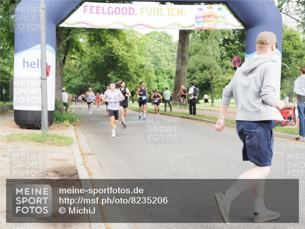 29.06.2025 - hella hamburg halbmarathon MichiJ http://msf.ph/oto/8235206 29.06.2025 10:27:00 Zwischen KM18-KM19 1042, 2262, 5248, 6684, 7229, 11952, 12137, 14274, 14992, 15888, 17722, 18276, 18529 meine-sportfotos.de