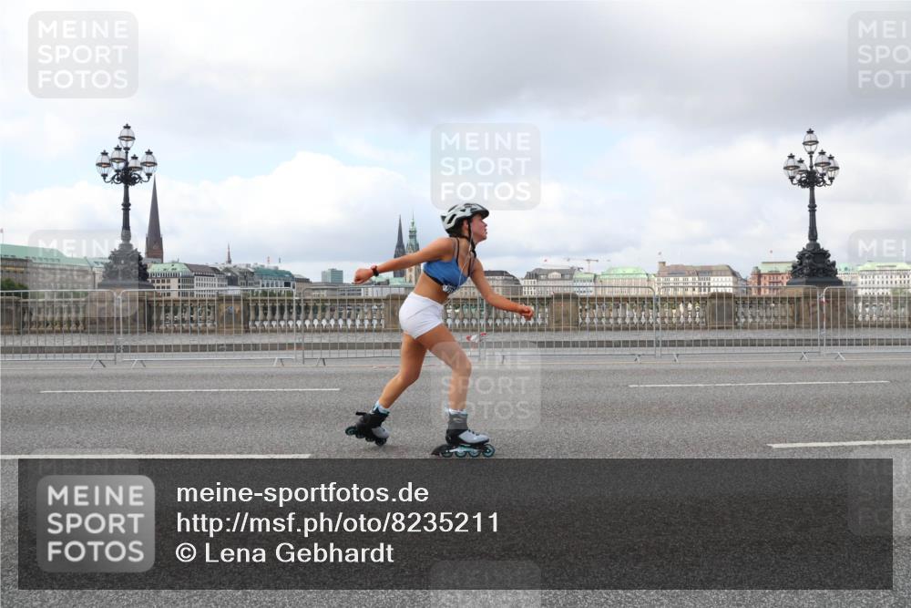 29.06.2025 - hella hamburg halbmarathon Lena Gebhardt http://msf.ph/oto/8235211 29.06.2025 09:01:54 Lombardsbrücke  meine-sportfotos.de