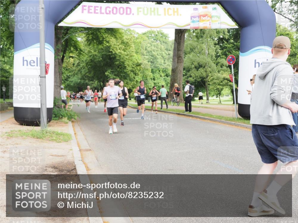 29.06.2025 - hella hamburg halbmarathon MichiJ http://msf.ph/oto/8235232 29.06.2025 10:27:00 Zwischen KM18-KM19 1042, 2262, 5248, 6684, 7229, 11952, 12137, 14274, 14992, 15888, 17722, 18276, 18529 meine-sportfotos.de