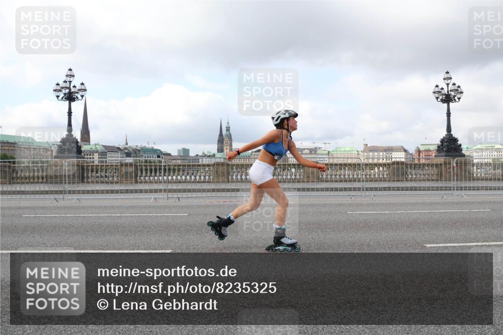 29.06.2025 - hella hamburg halbmarathon Lena Gebhardt http://msf.ph/oto/8235325 29.06.2025 09:01:54 Lombardsbrücke  meine-sportfotos.de