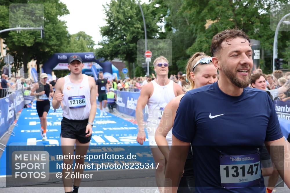 29.06.2025 - hella hamburg halbmarathon Zöllner http://msf.ph/oto/8235347 29.06.2025 10:54:54 Ziel 1327, 1506, 2029, 4231, 6994, 10044, 12186, 14660, 16623, 16868, 17261 meine-sportfotos.de