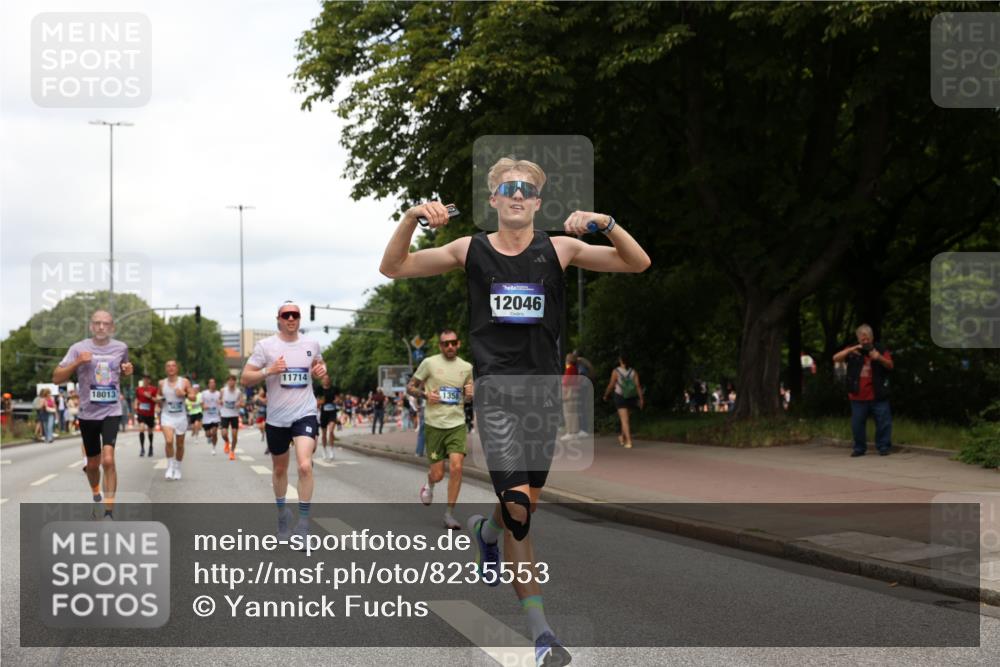 29.06.2025 - hella hamburg halbmarathon Yannick Fuchs http://msf.ph/oto/8235553 29.06.2025 10:34:29 20KM 1358, 1975, 2573, 2972, 3547, 3626, 4381, 4398, 4766, 4888, 5752, 6149, 6152, 7495, 7622, 8346, 8467, 8574, 8933, 9116, 9540, 11284, 11714, 11806, 12046, 12091, 12372, 13190, 14077, 14699, 15421, 15435, 15813, 15828, 16580, 17425, 17792, 17916, 17973, 18013, 18154 meine-sportfotos.de