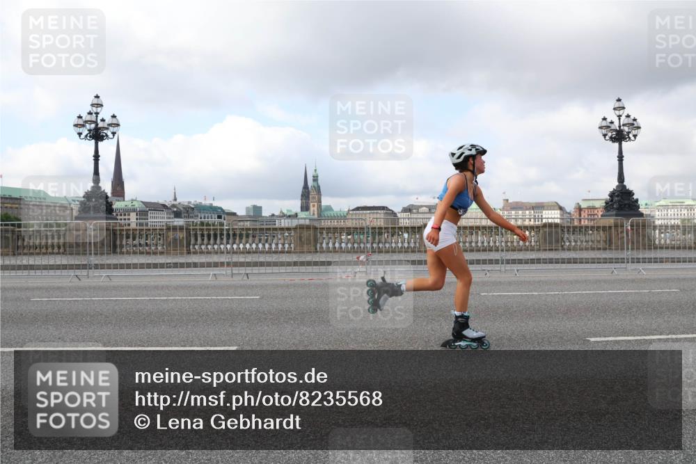 29.06.2025 - hella hamburg halbmarathon Lena Gebhardt http://msf.ph/oto/8235568 29.06.2025 09:01:55 Lombardsbrücke  meine-sportfotos.de