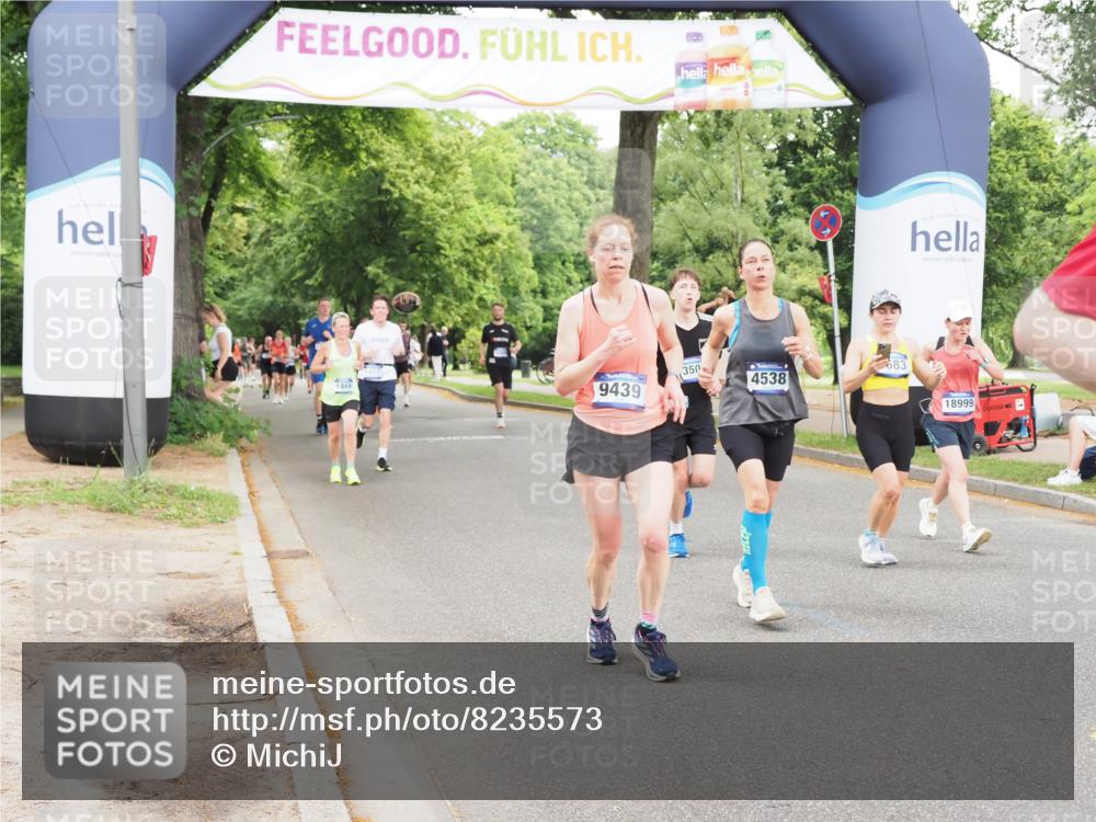 29.06.2025 - hella hamburg halbmarathon MichiJ http://msf.ph/oto/8235573 29.06.2025 10:49:58 Zwischen KM18-KM19 1254, 1334, 1464, 1573, 2683, 3001, 3921, 4538, 5384, 9439, 9554, 9718, 10705, 12004, 13503, 14135, 15252, 16808, 17757, 18999 meine-sportfotos.de