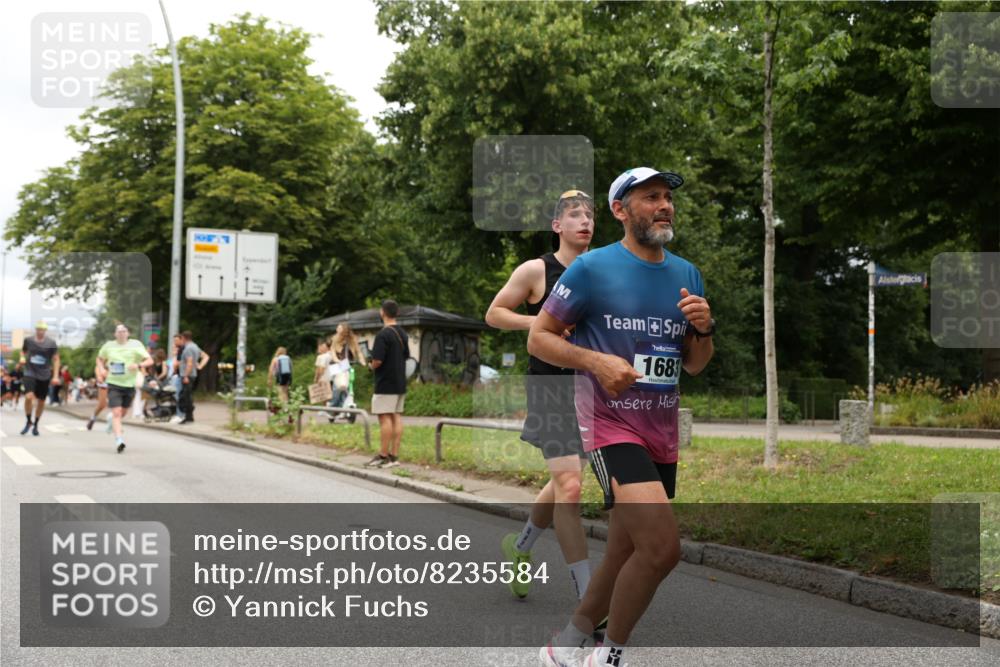 29.06.2025 - hella hamburg halbmarathon Yannick Fuchs http://msf.ph/oto/8235584 29.06.2025 10:47:06 20KM 1258, 1482, 1499, 1683, 1783, 2074, 2099, 2208, 2346, 2910, 3059, 3334, 3399, 3999, 4065, 4419, 4587, 4635, 4726, 5077, 5607, 5907, 6198, 6628, 6897, 7232, 7383, 7509, 8273, 8361, 8587, 8651, 9065, 9163, 9537, 10724, 11217, 11588, 11589, 11604, 11689, 11992, 12155, 12482, 12875, 12910, 14323, 14805, 15179, 15430, 15681, 15980, 16467, 16986, 17710, 18249, 18720, 18901, 19208, 19244 meine-sportfotos.de
