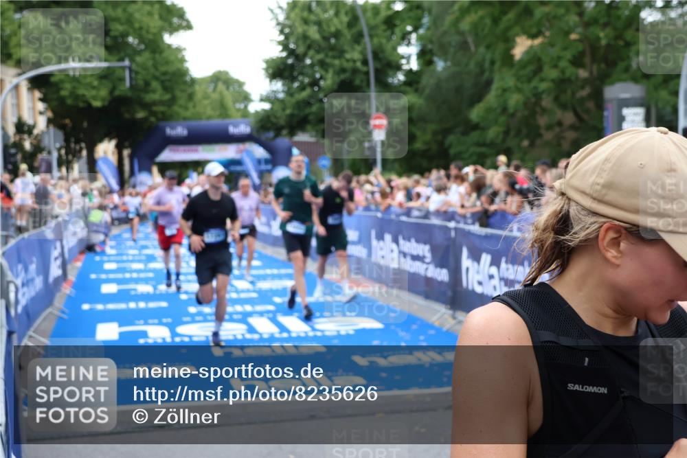 29.06.2025 - hella hamburg halbmarathon Zöllner http://msf.ph/oto/8235626 29.06.2025 10:54:58 Ziel 1327, 1506, 3652, 5020, 6433, 6994, 8514, 8698, 10266, 13988, 14638, 14660, 14845, 15156, 16047, 16623, 16868, 17261, 18181, 18325 meine-sportfotos.de