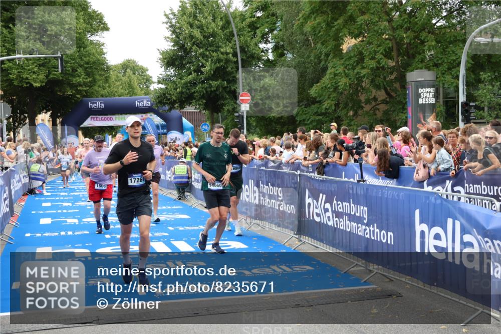 29.06.2025 - hella hamburg halbmarathon Zöllner http://msf.ph/oto/8235671 29.06.2025 10:54:58 Ziel 1327, 1506, 3652, 5020, 6433, 6994, 8514, 8698, 10266, 13988, 14638, 14660, 14845, 15156, 16047, 16623, 16868, 17261, 18181, 18325 meine-sportfotos.de