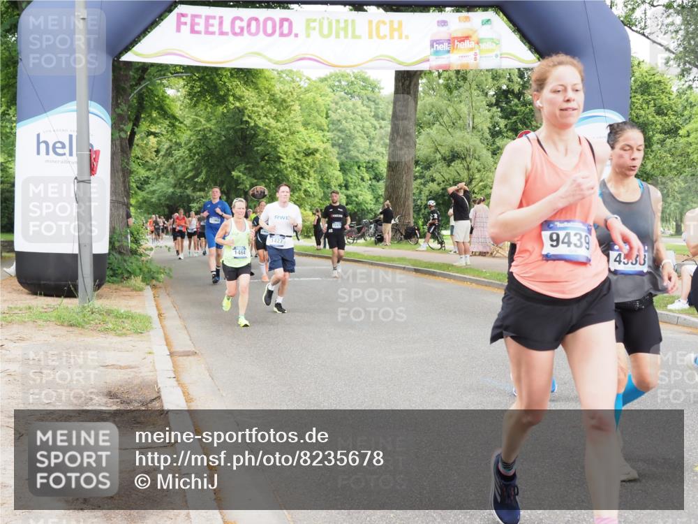 29.06.2025 - hella hamburg halbmarathon MichiJ http://msf.ph/oto/8235678 29.06.2025 10:49:59 Zwischen KM18-KM19 1254, 1464, 2683, 3921, 4538, 5384, 9439, 9554, 9718, 10705, 12004, 13503, 14135, 15252, 16808, 17757, 18999 meine-sportfotos.de