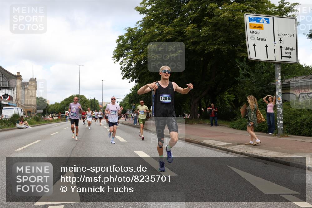 29.06.2025 - hella hamburg halbmarathon Yannick Fuchs http://msf.ph/oto/8235701 29.06.2025 10:34:30 20KM 1358, 1603, 1975, 2573, 2972, 3547, 3626, 4381, 4398, 4766, 4888, 5752, 6149, 6152, 7495, 7622, 8346, 8467, 8574, 8933, 9116, 9540, 11284, 11714, 11806, 12046, 12091, 13190, 14077, 14699, 15421, 15435, 15813, 15828, 16580, 17425, 17792, 17916, 17973, 18013, 18154, 18979 meine-sportfotos.de