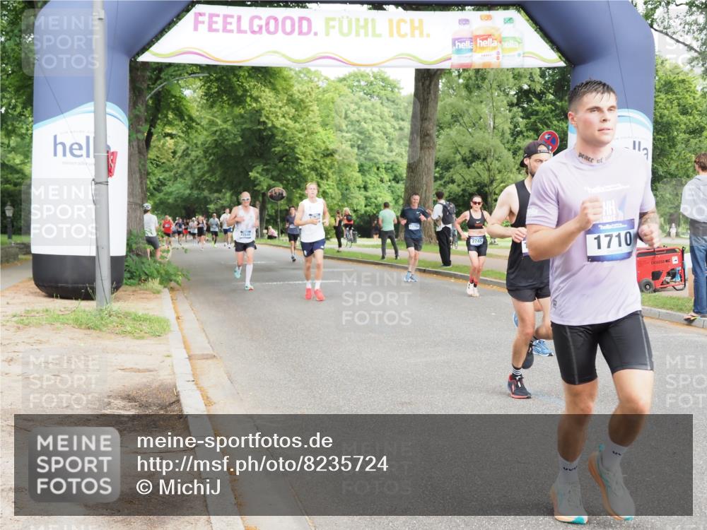 29.06.2025 - hella hamburg halbmarathon MichiJ http://msf.ph/oto/8235724 29.06.2025 10:27:03 Zwischen KM18-KM19 1710, 6684, 12137, 14688, 14992, 17726, 18276, 18529 meine-sportfotos.de