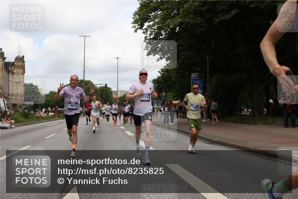 29.06.2025 - hella hamburg halbmarathon Yannick Fuchs http://msf.ph/oto/8235825 29.06.2025 10:34:30 20KM 1358, 1603, 1975, 2573, 2972, 3547, 3626, 4381, 4398, 4766, 4888, 5752, 6149, 6152, 7495, 7622, 8346, 8467, 8574, 8933, 9116, 9540, 11284, 11714, 11806, 12046, 12091, 13190, 14077, 14699, 15421, 15435, 15813, 15828, 16580, 17425, 17792, 17916, 17973, 18013, 18154, 18979 meine-sportfotos.de