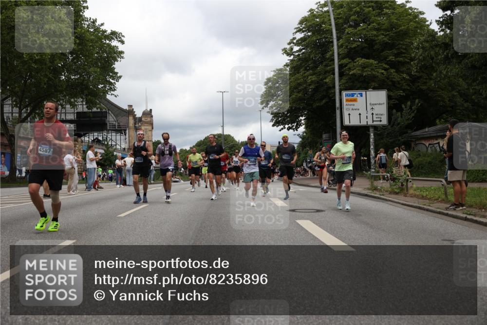 29.06.2025 - hella hamburg halbmarathon Yannick Fuchs http://msf.ph/oto/8235896 29.06.2025 10:47:07 20KM 1061, 1258, 1482, 1499, 1683, 1783, 2074, 2099, 2208, 2346, 2910, 3059, 3334, 3399, 3999, 4065, 4419, 4587, 4635, 4726, 5077, 5607, 5907, 6198, 6628, 6897, 7232, 7383, 7509, 8273, 8361, 8587, 8651, 9065, 9163, 9537, 10724, 11217, 11588, 11589, 11604, 11689, 11992, 12155, 12413, 12482, 12490, 12875, 12910, 14323, 14805, 15179, 15430, 15681, 15980, 16467, 16986, 18249, 18720, 18901, 19208, 19244 meine-sportfotos.de