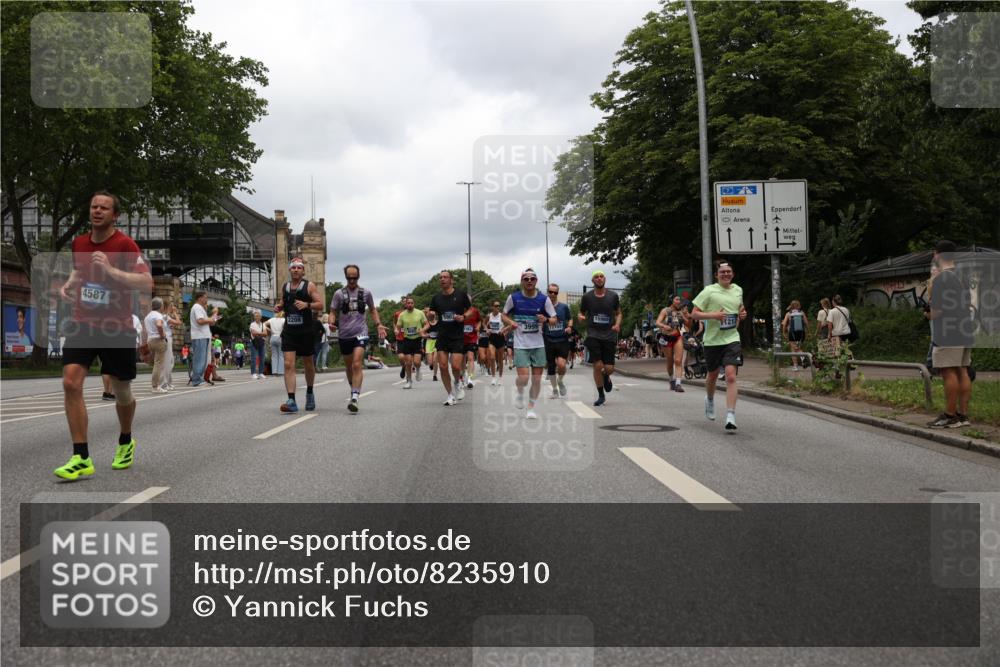 29.06.2025 - hella hamburg halbmarathon Yannick Fuchs http://msf.ph/oto/8235910 29.06.2025 10:47:07 20KM 1061, 1258, 1482, 1499, 1683, 1783, 2074, 2099, 2208, 2346, 2910, 3059, 3334, 3399, 3999, 4065, 4419, 4587, 4635, 4726, 5077, 5607, 5907, 6198, 6628, 6897, 7232, 7383, 7509, 8273, 8361, 8587, 8651, 9065, 9163, 9537, 10724, 11217, 11588, 11589, 11604, 11689, 11992, 12155, 12413, 12482, 12490, 12875, 12910, 14323, 14805, 15179, 15430, 15681, 15980, 16467, 16986, 18249, 18720, 18901, 19208, 19244 meine-sportfotos.de