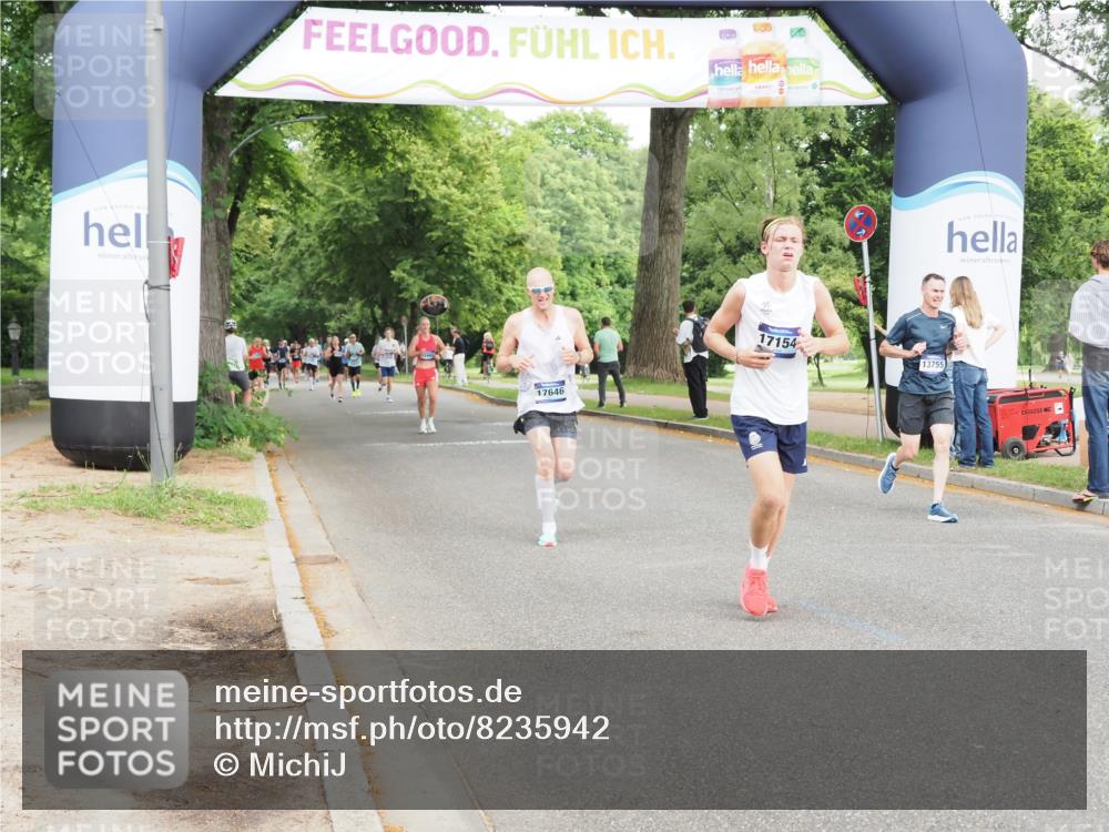 29.06.2025 - hella hamburg halbmarathon MichiJ http://msf.ph/oto/8235942 29.06.2025 10:27:05 Zwischen KM18-KM19 1710, 2745, 12137, 13755, 14688, 17154, 17646, 17726, 18276 meine-sportfotos.de