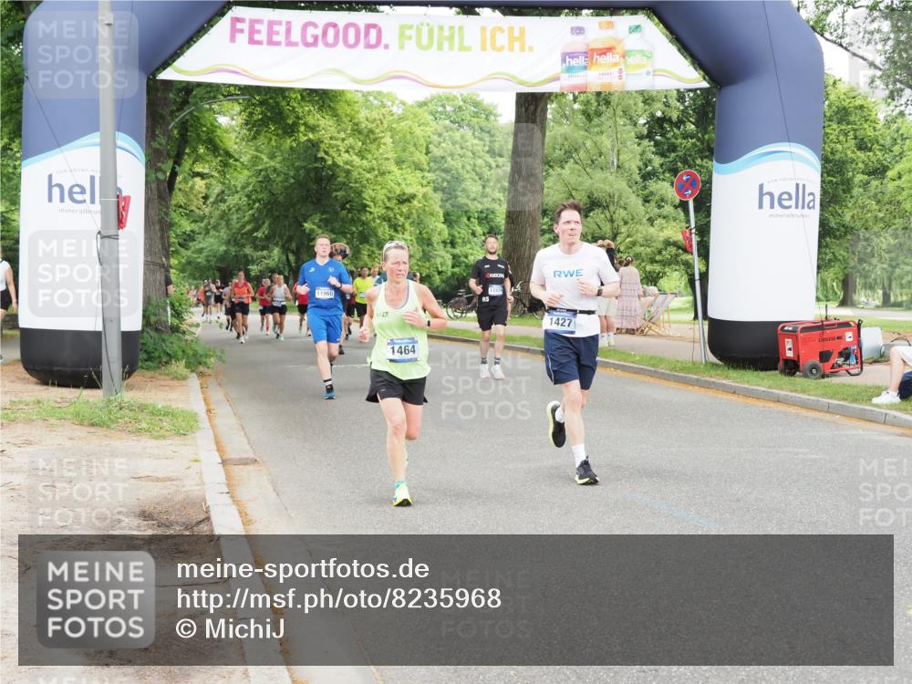 29.06.2025 - hella hamburg halbmarathon MichiJ http://msf.ph/oto/8235968 29.06.2025 10:50:00 Zwischen KM18-KM19 1254, 1427, 1464, 2683, 3921, 4538, 5384, 9439, 9554, 10705, 12004, 13503, 14135, 15252, 16808, 18999, 19023 meine-sportfotos.de