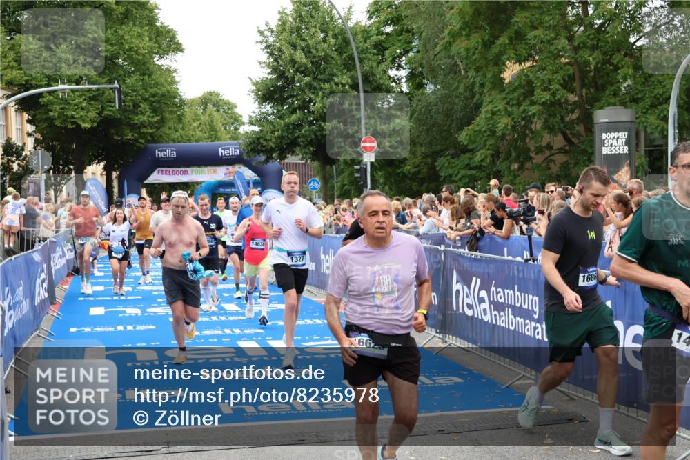 29.06.2025 - hella hamburg halbmarathon Zöllner http://msf.ph/oto/8235978 29.06.2025 10:55:02 Ziel 1327, 2884, 3652, 4249, 4616, 4938, 5020, 6433, 6994, 8514, 8698, 10266, 13988, 14638, 14750, 14845, 15126, 15156, 15879, 16047, 16623, 16868, 18181, 18325 meine-sportfotos.de