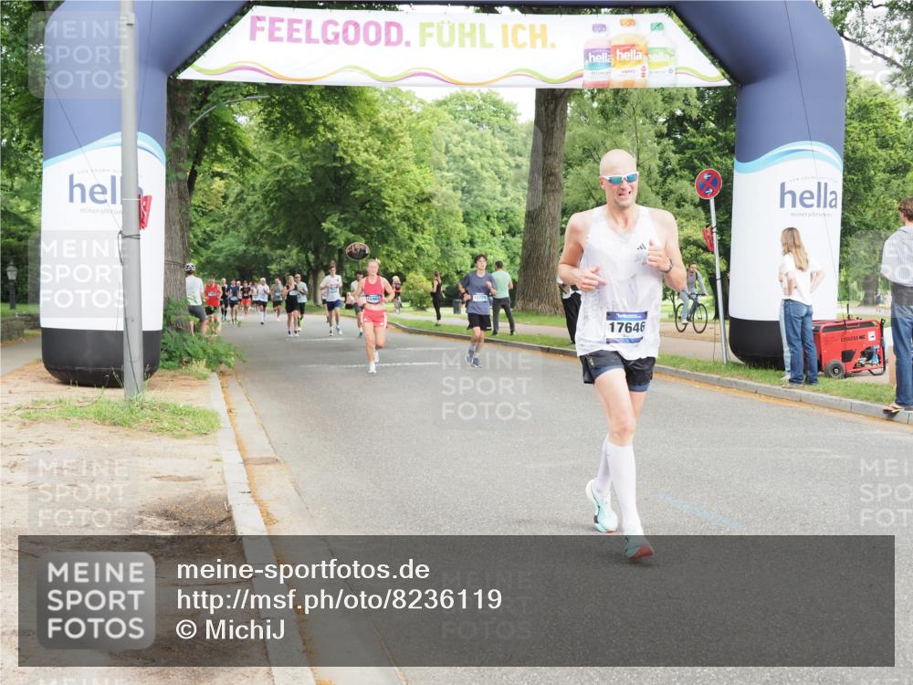 29.06.2025 - hella hamburg halbmarathon MichiJ http://msf.ph/oto/8236119 29.06.2025 10:27:07 Zwischen KM18-KM19 1710, 2745, 13755, 14688, 17154, 17646, 17726 meine-sportfotos.de