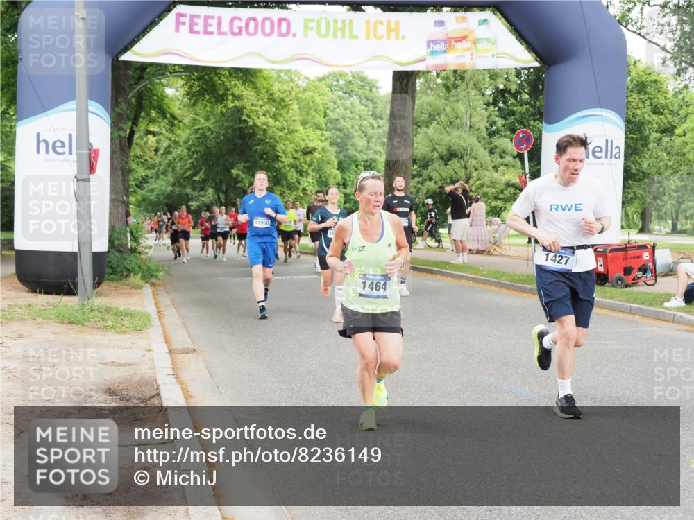 29.06.2025 - hella hamburg halbmarathon MichiJ http://msf.ph/oto/8236149 29.06.2025 10:50:01 Zwischen KM18-KM19 1427, 1464, 2683, 3921, 4538, 5384, 9439, 9554, 10705, 12004, 12479, 13503, 14135, 16808, 18999, 19023 meine-sportfotos.de