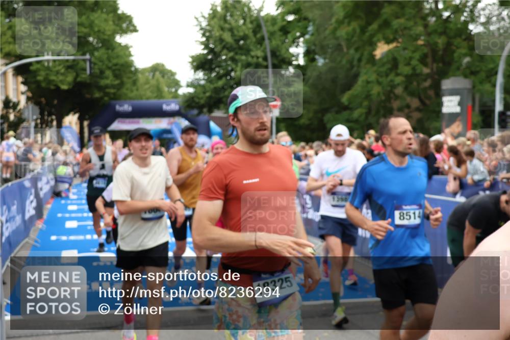 29.06.2025 - hella hamburg halbmarathon Zöllner http://msf.ph/oto/8236294 29.06.2025 10:55:06 Ziel 2884, 3652, 3791, 4249, 4616, 4938, 5020, 6433, 8691, 8698, 9060, 9380, 10266, 11333, 11976, 13297, 13988, 14750, 14845, 14948, 15126, 15879, 16047, 16630, 17803, 17842, 18181 meine-sportfotos.de