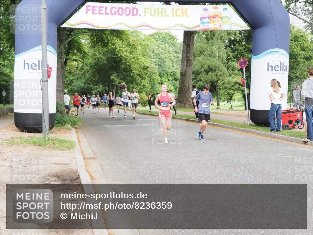 29.06.2025 - hella hamburg halbmarathon MichiJ http://msf.ph/oto/8236359 29.06.2025 10:27:09 Zwischen KM18-KM19 1710, 2745, 13729, 13755, 14688, 15965, 17154, 17646, 17726 meine-sportfotos.de