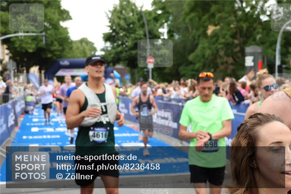 29.06.2025 - hella hamburg halbmarathon Zöllner http://msf.ph/oto/8236458 29.06.2025 10:55:08 Ziel 2448, 2884, 3041, 3791, 3945, 4249, 4616, 4938, 6355, 8691, 9060, 9380, 10191, 10192, 11333, 11976, 12961, 13297, 14750, 14948, 15126, 15879, 16630, 17803, 17842 meine-sportfotos.de