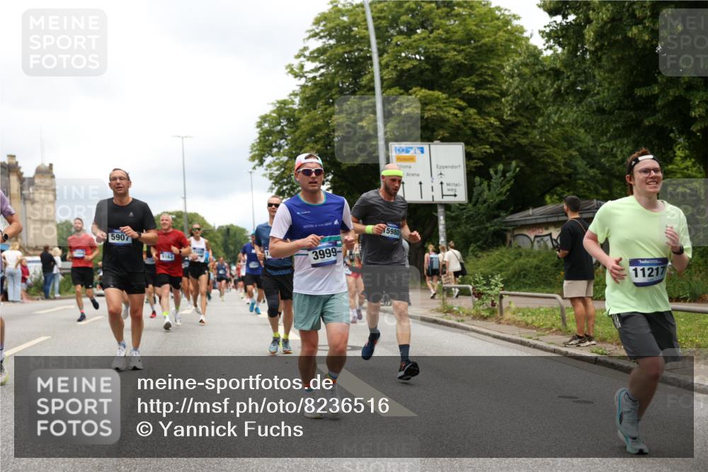29.06.2025 - hella hamburg halbmarathon Yannick Fuchs http://msf.ph/oto/8236516 29.06.2025 10:47:09 20KM 1061, 1258, 1499, 1683, 1706, 1783, 2074, 2099, 2208, 2346, 2910, 3059, 3334, 3399, 3999, 4065, 4419, 4587, 4635, 5077, 5607, 5907, 6198, 6628, 6897, 7177, 7509, 7864, 8273, 8361, 8587, 8651, 9065, 9163, 9537, 10724, 11217, 11588, 11589, 11604, 11689, 11992, 12155, 12413, 12482, 12490, 12875, 12910, 14323, 15126, 15179, 15430, 15681, 15980, 16467, 16538, 16986, 18249, 18720, 18901, 19208, 19244 meine-sportfotos.de