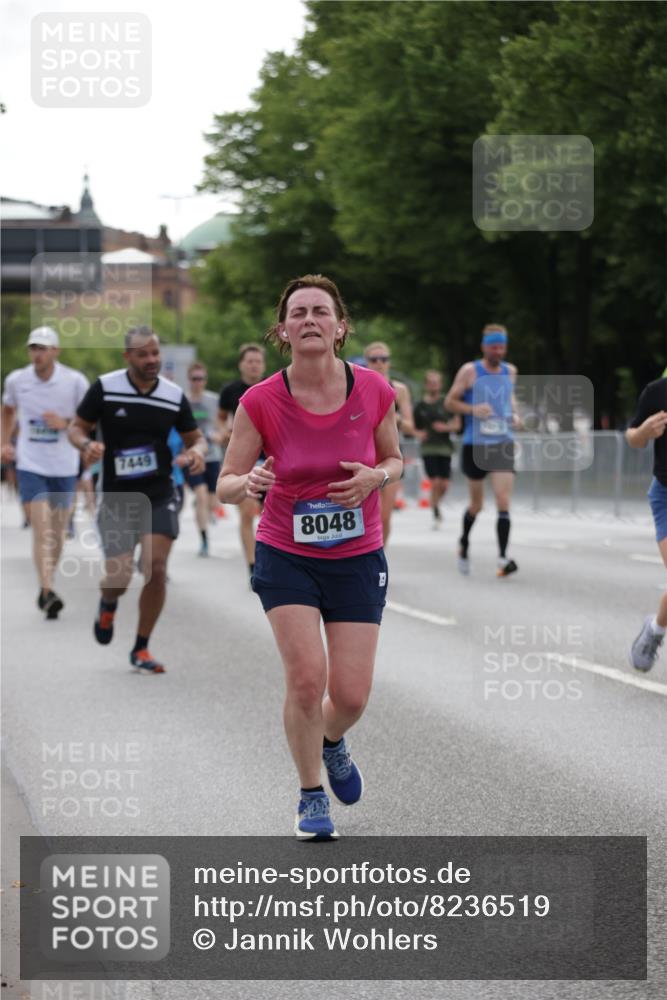 29.06.2025 - hella hamburg halbmarathon Jannik Wohlers http://msf.ph/oto/8236519 29.06.2025 10:28:50 Lombardsbrücke 1230, 2688, 3179, 4373, 6345, 7449, 8048, 8812, 9714, 10198, 10641, 10808, 11792, 11803, 11989, 12099, 12404, 12958, 13090, 14644, 15952, 15955, 16673, 16676, 18414 meine-sportfotos.de