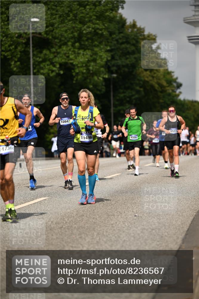 29.06.2025 - hella hamburg halbmarathon Dr. Thomas Lammeyer http://msf.ph/oto/8236567 29.06.2025 10:13:46 Kennedybrücke 1573, 1838, 3921, 5511, 7042, 7187, 7333, 7636, 8219, 9366, 9434, 9674, 9781, 10036, 10943 meine-sportfotos.de