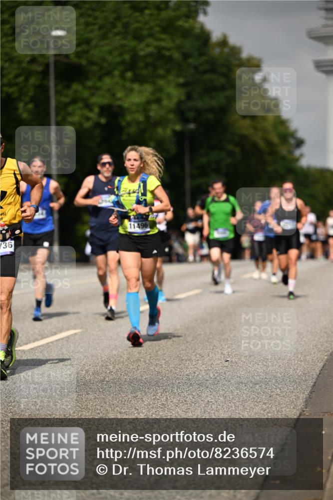 29.06.2025 - hella hamburg halbmarathon Dr. Thomas Lammeyer http://msf.ph/oto/8236574 29.06.2025 10:13:46 Kennedybrücke 1573, 1838, 3921, 5511, 7042, 7187, 7333, 7636, 8219, 9366, 9434, 9674, 9781, 10036, 10943 meine-sportfotos.de