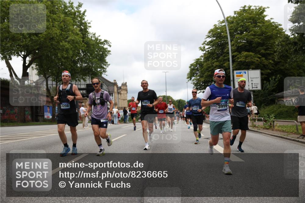 29.06.2025 - hella hamburg halbmarathon Yannick Fuchs http://msf.ph/oto/8236665 29.06.2025 10:47:09 20KM 1061, 1258, 1499, 1683, 1706, 1783, 2074, 2099, 2208, 2346, 2910, 3059, 3334, 3399, 3999, 4065, 4419, 4587, 4635, 5077, 5607, 5907, 6198, 6628, 6897, 7177, 7509, 7864, 8273, 8361, 8587, 8651, 9065, 9163, 9537, 10724, 11217, 11588, 11589, 11604, 11689, 11992, 12155, 12413, 12482, 12490, 12875, 12910, 14323, 15126, 15179, 15430, 15681, 15980, 16467, 16538, 16986, 18249, 18720, 18901, 19208, 19244 meine-sportfotos.de