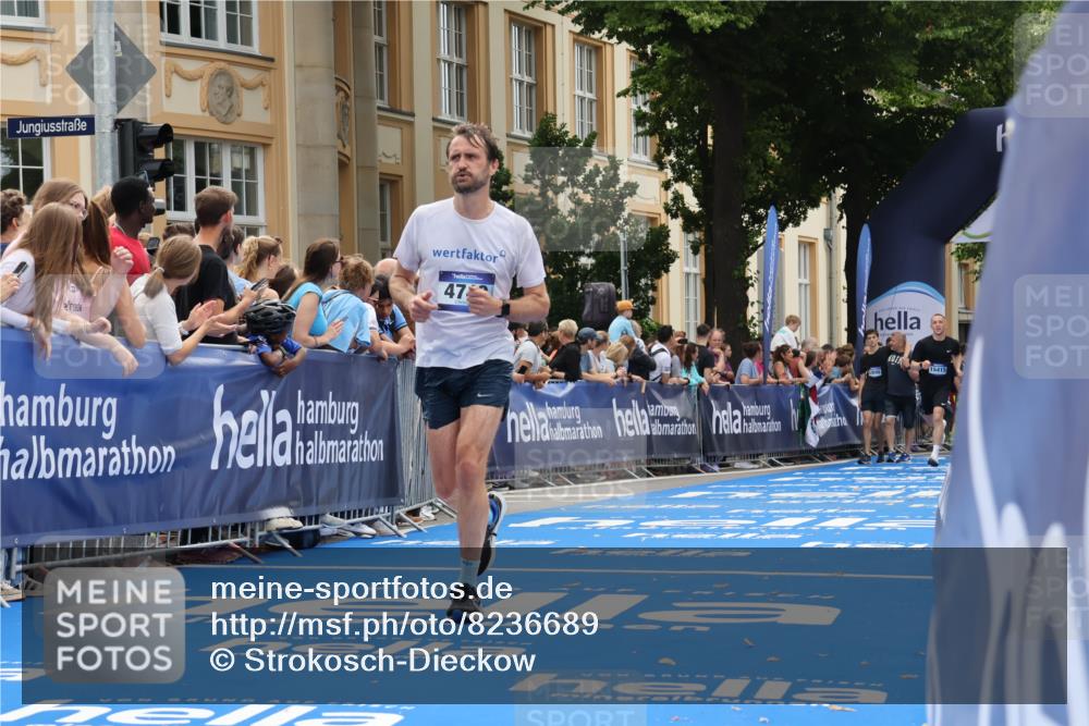 29.06.2025 - hella hamburg halbmarathon Strokosch-Dieckow http://msf.ph/oto/8236689 29.06.2025 10:35:12 Ziel 4740, 7628, 7867, 11559, 12514, 13798, 14069, 14789, 15415, 15773, 16964, 17022 meine-sportfotos.de