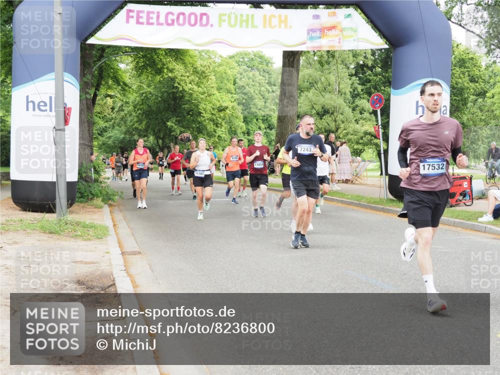29.06.2025 - hella hamburg halbmarathon MichiJ http://msf.ph/oto/8236800 29.06.2025 10:50:06 Zwischen KM18-KM19 1427, 7243, 11527, 11960, 12479, 14917, 15908, 17532, 19023 meine-sportfotos.de