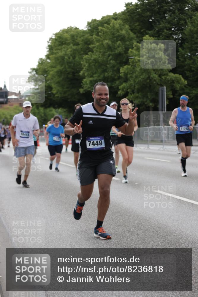 29.06.2025 - hella hamburg halbmarathon Jannik Wohlers http://msf.ph/oto/8236818 29.06.2025 10:28:54 Lombardsbrücke 1230, 2688, 3179, 3311, 4349, 4373, 6345, 6725, 7449, 8048, 8812, 9714, 10198, 10641, 10808, 11792, 11803, 11989, 12404, 12958, 13090, 14644, 15952, 15955, 16673, 16676, 17496, 18298, 18299, 18414 meine-sportfotos.de