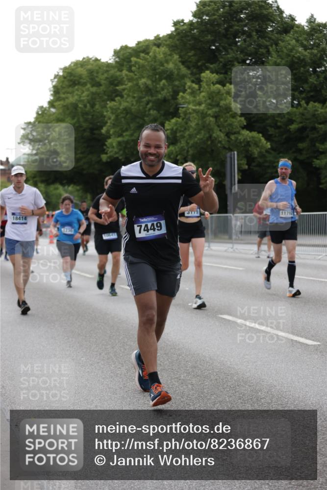 29.06.2025 - hella hamburg halbmarathon Jannik Wohlers http://msf.ph/oto/8236867 29.06.2025 10:28:54 Lombardsbrücke 1230, 2688, 3179, 3311, 4349, 4373, 6345, 6725, 7449, 8048, 8812, 9714, 10198, 10641, 10808, 11792, 11803, 11989, 12404, 12958, 13090, 14644, 15952, 15955, 16673, 16676, 17496, 18298, 18299, 18414 meine-sportfotos.de