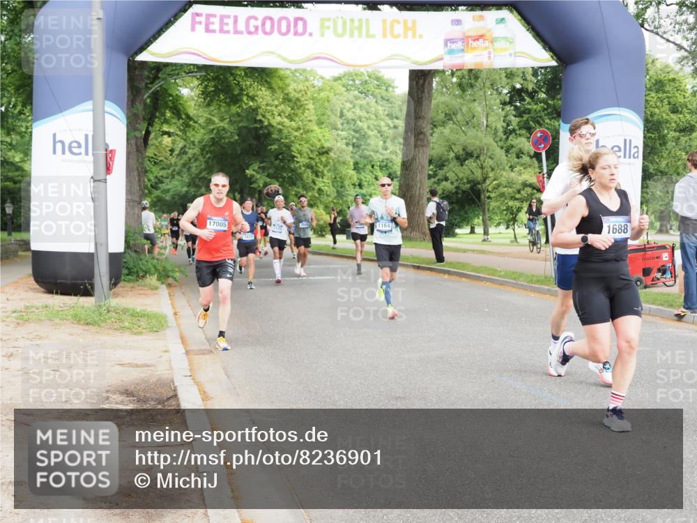 29.06.2025 - hella hamburg halbmarathon MichiJ http://msf.ph/oto/8236901 29.06.2025 10:27:15 Zwischen KM18-KM19 1164, 3014, 3530, 13729, 15965 meine-sportfotos.de