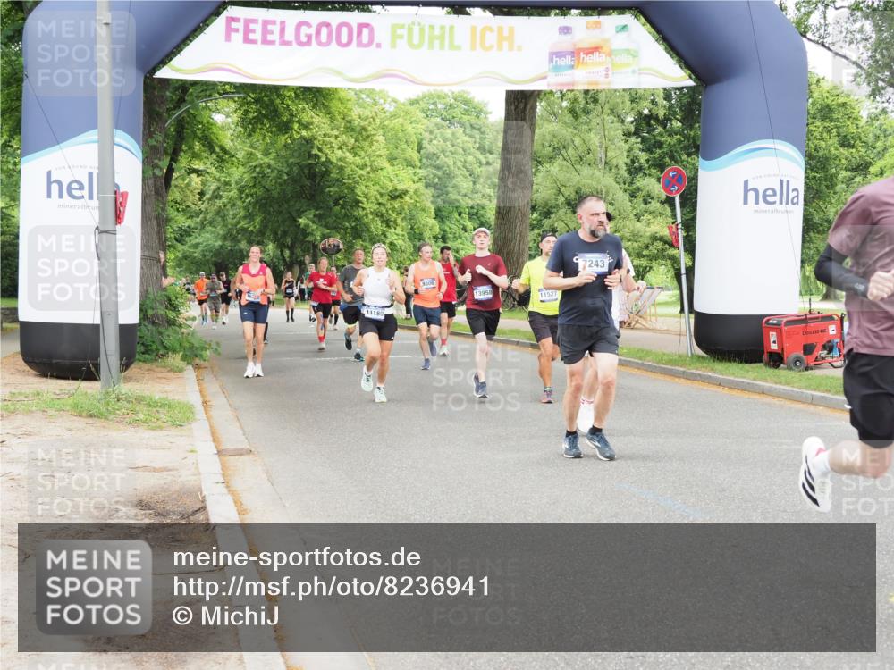 29.06.2025 - hella hamburg halbmarathon MichiJ http://msf.ph/oto/8236941 29.06.2025 10:50:06 Zwischen KM18-KM19 1427, 7243, 11527, 11960, 12479, 14917, 15908, 17532, 19023 meine-sportfotos.de