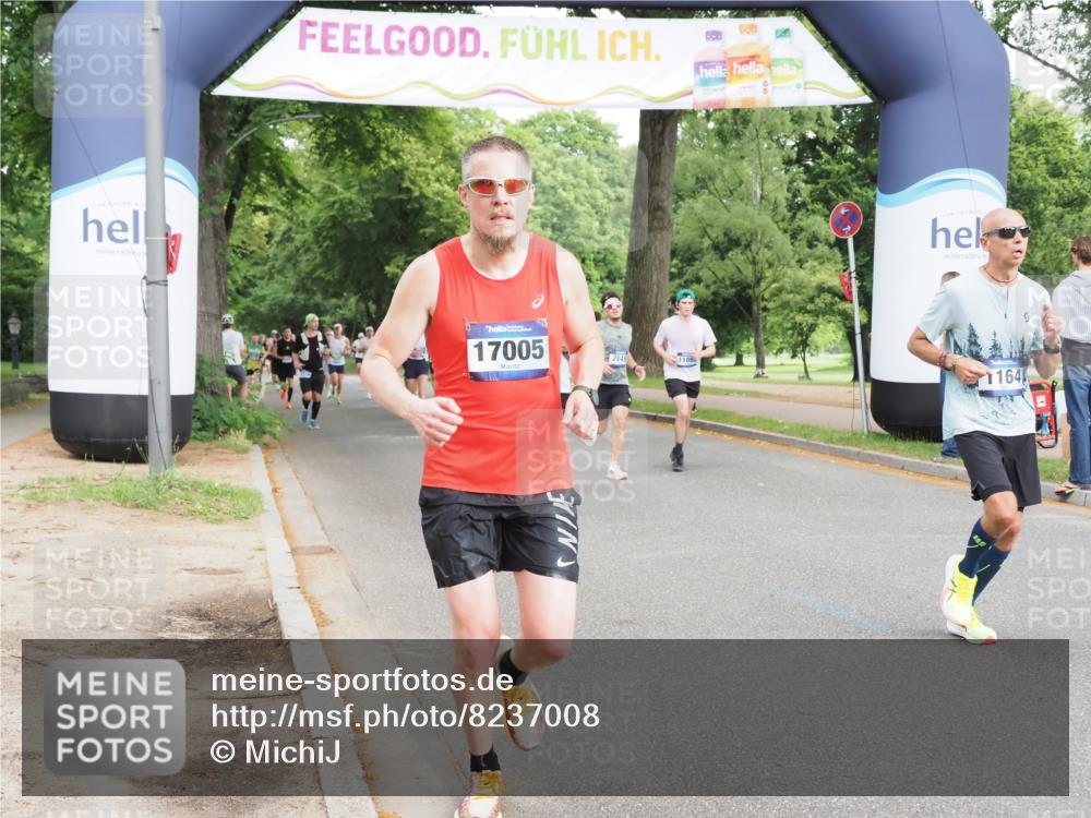 29.06.2025 - hella hamburg halbmarathon MichiJ http://msf.ph/oto/8237008 29.06.2025 10:27:17 Zwischen KM18-KM19 1164, 1615, 2525, 3014, 3530, 13729, 17005 meine-sportfotos.de