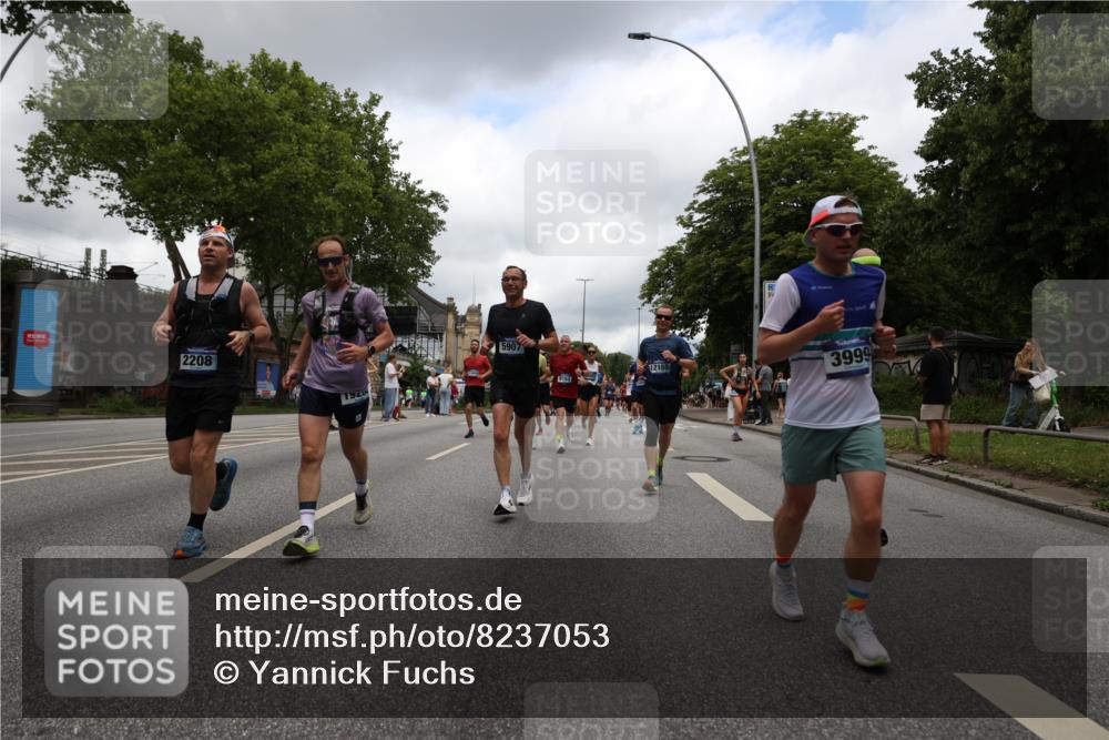 29.06.2025 - hella hamburg halbmarathon Yannick Fuchs http://msf.ph/oto/8237053 29.06.2025 10:47:09 20KM 1061, 1258, 1499, 1683, 1706, 1783, 2074, 2099, 2208, 2346, 2910, 3059, 3334, 3399, 3999, 4065, 4419, 4587, 4635, 5077, 5607, 5907, 6198, 6628, 6897, 7177, 7509, 7864, 8273, 8361, 8587, 8651, 9065, 9163, 9537, 10724, 11217, 11588, 11589, 11604, 11689, 11992, 12155, 12413, 12482, 12490, 12875, 12910, 14323, 15126, 15179, 15430, 15681, 15980, 16467, 16538, 16986, 18249, 18720, 18901, 19208, 19244 meine-sportfotos.de