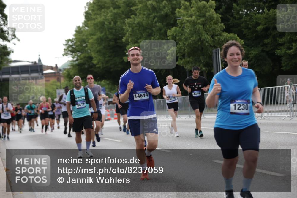 29.06.2025 - hella hamburg halbmarathon Jannik Wohlers http://msf.ph/oto/8237059 29.06.2025 10:28:59 Lombardsbrücke 1230, 1661, 3179, 3311, 4349, 4373, 6285, 6725, 7449, 8812, 9714, 10198, 10322, 10641, 10808, 11249, 11792, 11803, 11989, 12086, 12958, 13090, 13382, 14644, 16659, 16662, 16673, 16676, 17496, 18298, 18299, 18414 meine-sportfotos.de